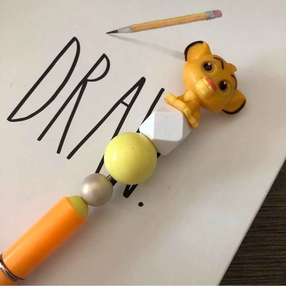 Disney Doorables: The Lion King: Simba handmade beaded pen